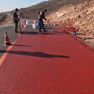 鹤峰一是彩钢瓦喷漆翻新，地面喷涂